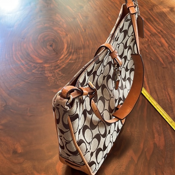 Coach Signature Canvas with Leather trim shoulder bag - Picture 6 of 8